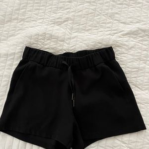 LULULEMON ON THE FLY SHORT